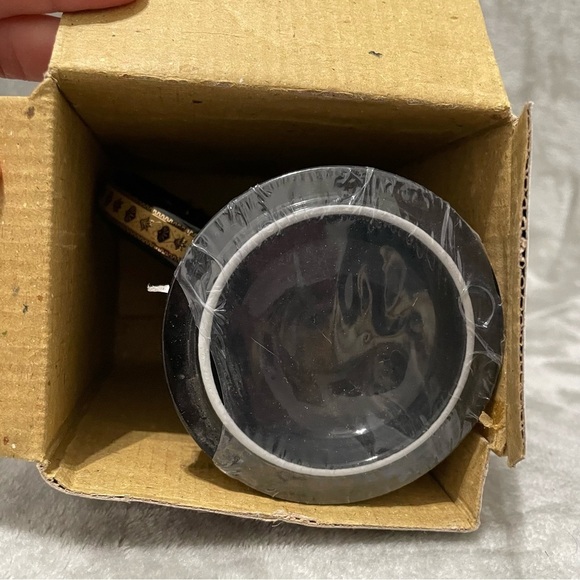 Creative Ceramics Bona Dea Black and Gold Greek Motif Mug - Picture 6 of 12